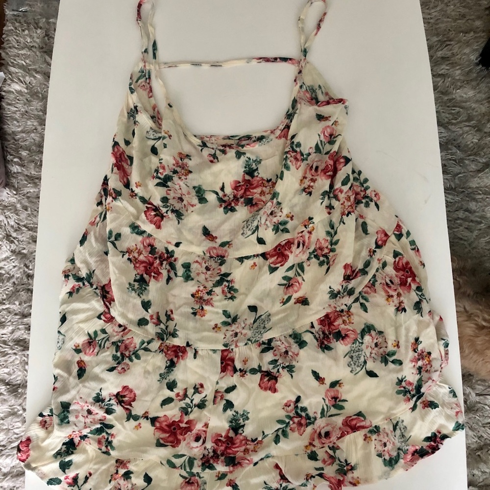 Floral sundress 🦋🌸🌞